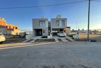 Casa en  Altos De Manantiales, Córdoba Capital