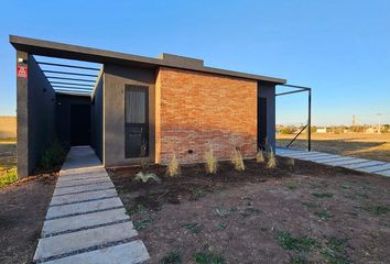 Casa en  Estación Juárez Celman, Córdoba