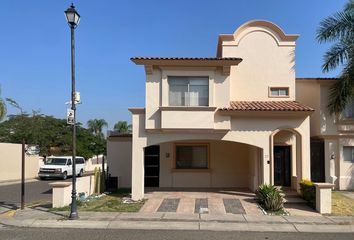 Casa en  Villa California, Tlajomulco De Zúñiga