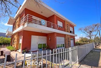 Casa en  La Falda, Córdoba