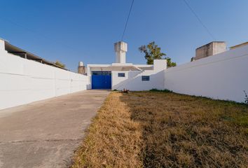 Galpónes/Bodegas en  Villa Cabrera, Córdoba Capital