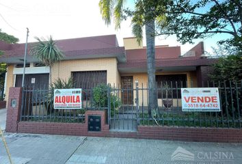 Casa en  Cumbres Del Golf, Villa Allende