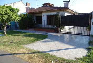 Casa en  Llavallol, Partido De Lomas De Zamora