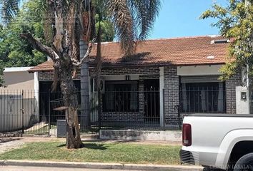 Casa en  Castelar, Partido De Morón