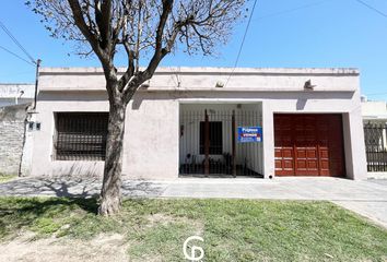 Casa en  Barrio Parque San Martin, Partido De Merlo