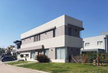 Casa en  Brisas De Adrogué, Partido De Almirante Brown