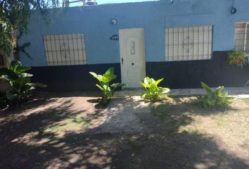 Casa en  Lisandro Olmos, Partido De La Plata