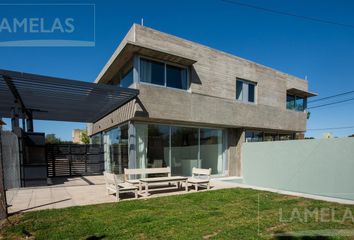 Casa en  Funes, Santa Fe