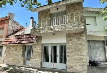 Casa en  Parque Casado, Rosario