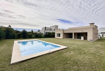 Casa en  San Matías, Partido De Escobar