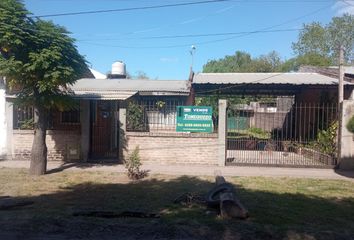 Casa en  Ministro Rivadavia, Partido De Almirante Brown