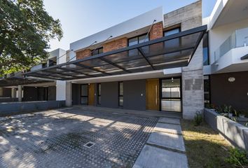 Casa en  1ª Junta, Córdoba Capital