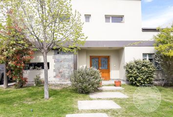 Casa en  Rincón De Emilio, Neuquén