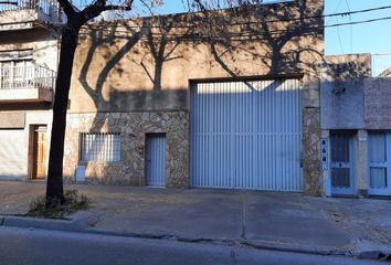 Galpónes/Bodegas en  Echesortu, Rosario