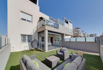 Chalet en  Distrito 1 - Centro - El Chaparral, Torrevieja