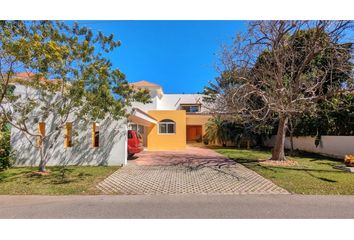 Casa en  Club De Golf La Ceiba, Mérida, Yucatán