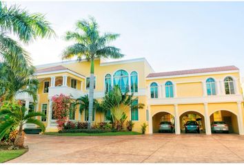 Casa en  Club De Golf La Ceiba, Mérida, Yucatán