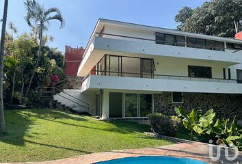 Casa en  Privada Bugambilias, Chapultepec, Cuernavaca, Morelos, 62480, Mex