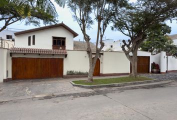 Casa en  Santiago De Surco, Lima