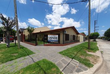 Casa en  Villa Luzuriaga, La Matanza