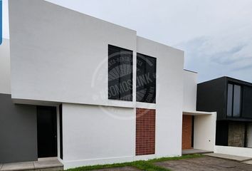 Casa en  Calle Agua Marina, Rinconada Del Centenario, Ciudad De Villa De Álvarez, Villa De Álvarez, Colima, 28983, Mex