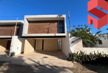 Casa en condominio en  Calle 15, Cholul, Mérida, Yucatán, 97130, Mex