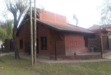 Casa en  Villa Udaondo, Partido De Ituzaingó