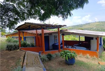 Villa-Quinta en  Potrerillo, Restrepo Valle Del Cauca