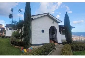 Casa en  La Campiña, Medellín