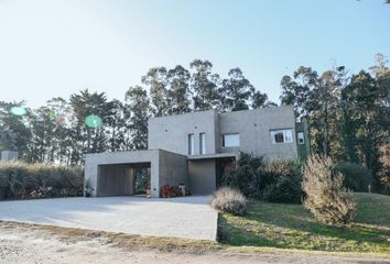 Casa en  Gloria De La Peregrina, General Pueyrredón