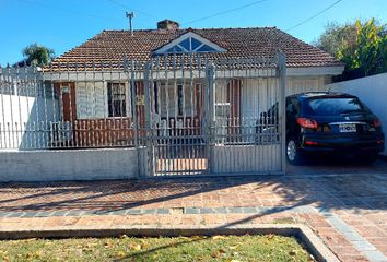 Casa en  Adrogué, Partido De Almirante Brown