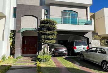 Casa en condominio en  Paseo De La Cuesta, Villa La Cima, Zapopan, Jalisco, 45110, Mex