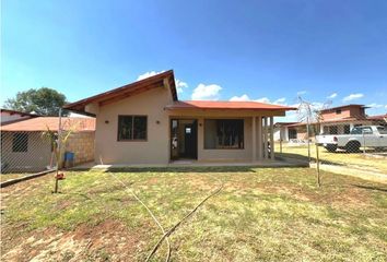 Casa en  Avándaro, Valle De Bravo