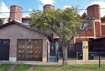 Casa en  San Nicolás De Los Arroyos, Partido De San Nicolás