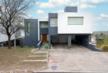 Casa en  Cumbres Del Golf, Villa Allende