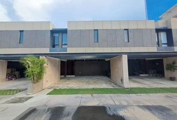 Casa en condominio en  Casa Nueva Con Rooftop Y Alberca En Temozón Norte, Temozón Norte, Mérida, Yucatán, 97302, Mex