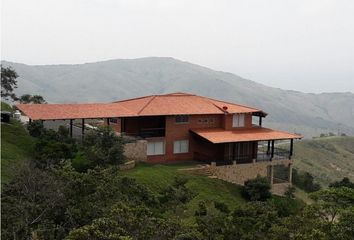 Casa en  Alto Dapa, Dapa, Yumbo