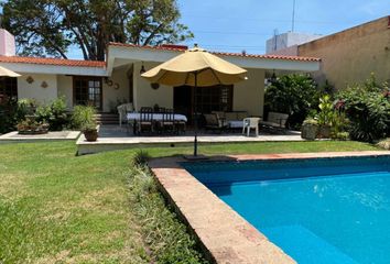 Casa en  San Miguel Acapantzingo, Cuernavaca, Morelos