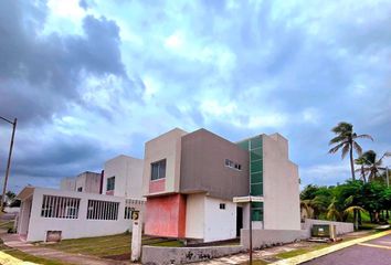 Casa en  La Riviera Veracruzana, Alvarado, Veracruz