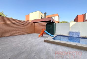 Casa en  Huechuraba, Provincia De Santiago