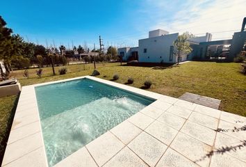 Casa en  Puerto Roldán, Roldán