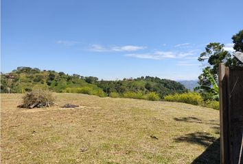 Lote de Terreno en  San Roque, Antioquia