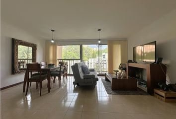 Apartamento en  Poblado, Medellín