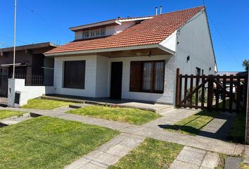 Casa en  Punta Mogotes, Mar Del Plata