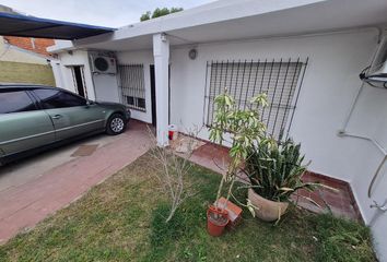 Casa en  Los Polvorines, Partido De Malvinas Argentinas