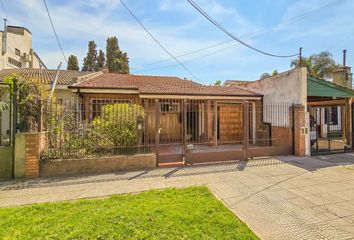 Casa en  Adrogué, Partido De Almirante Brown