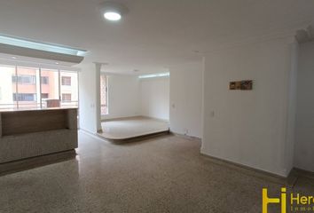 Apartamento en  Loma De Los Bernal, Medellín