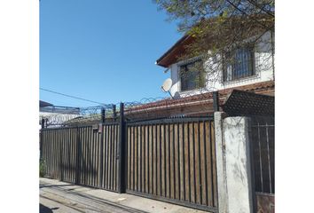 Casa en  La Cisterna, Provincia De Santiago