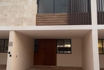 Casa en condominio en  Pueblo Cholul, Mérida, Yucatán