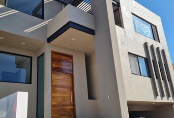 Casa en condominio en  Anillo Vial Fray Junípero Serra, Misión Conca, Querétaro, 76149, Mex